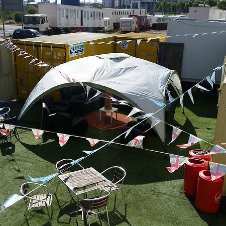 Containers Hostels Edinburgh Exterior photo